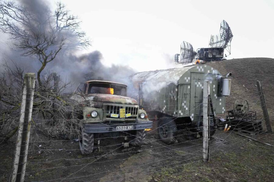 Kerusakan fasilitas militer Ukraina di Mariupol