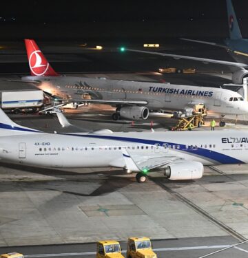 Maskapai El Al Israel dan Turkish Airlines