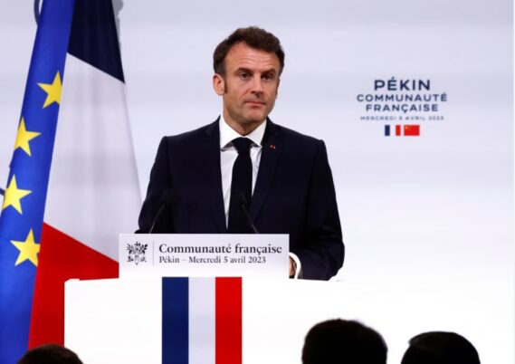 Presiden Prancis Emmanuel Macron mengunjungi China