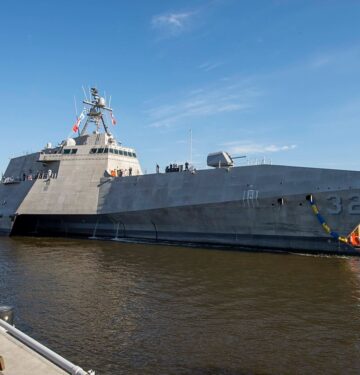 USS Santa Barbara LCS 32_