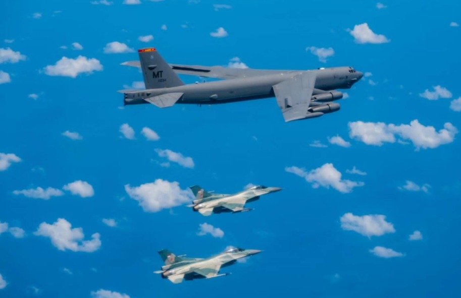 Tidak Hanya Satu, USAF Kirim 2 B-52H Ke Kualanamu Medan