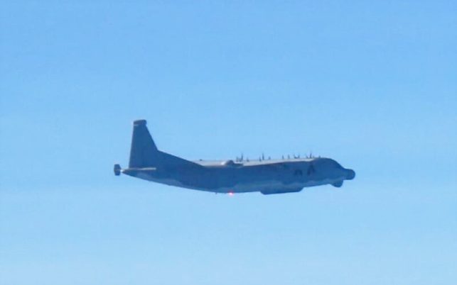 PLAAF Y-9DZ difoto oleh jet tempur JASDF