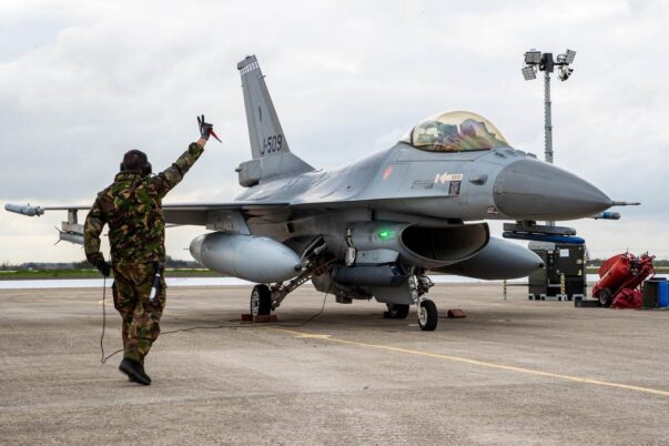 F-16 Belanda