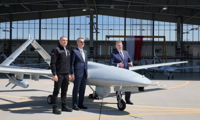 Baykar menyerahkan kelompok terakhir drone Bayraktar TB2 ke Polandia