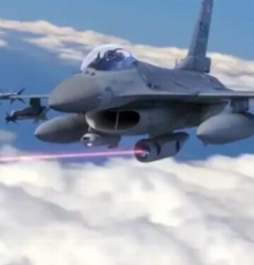 Ilustrasi senjata laser di F-16