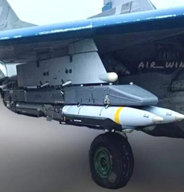 MiG-29 dengan bom SDB buatan AS