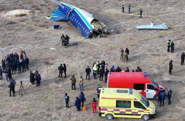 E-190 Azerbaijan Airlines jatuh di Kazakhstan