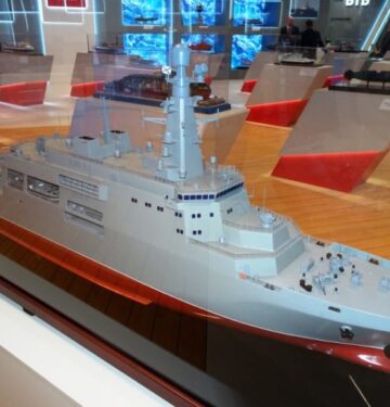 Kapal Project 117113 Cayman Rusia