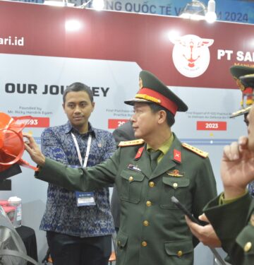 Sari Bahari hadir di Vietnam Defence 2024